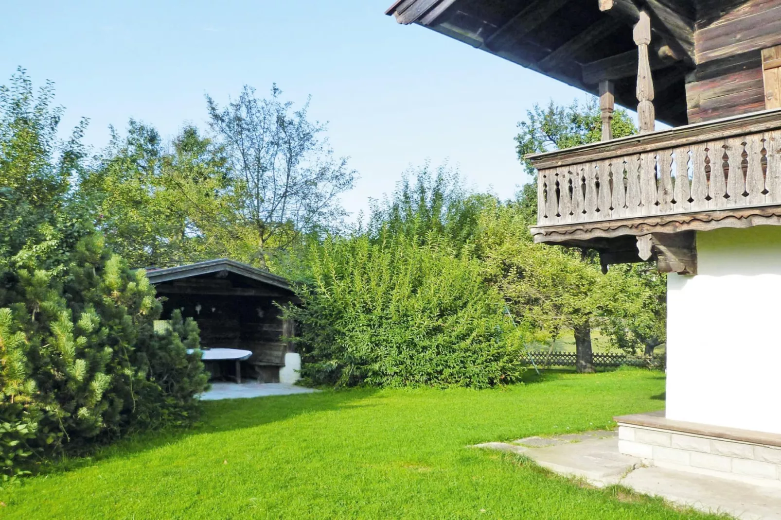 Ferienhaus Fankhaus - Gardens in summer