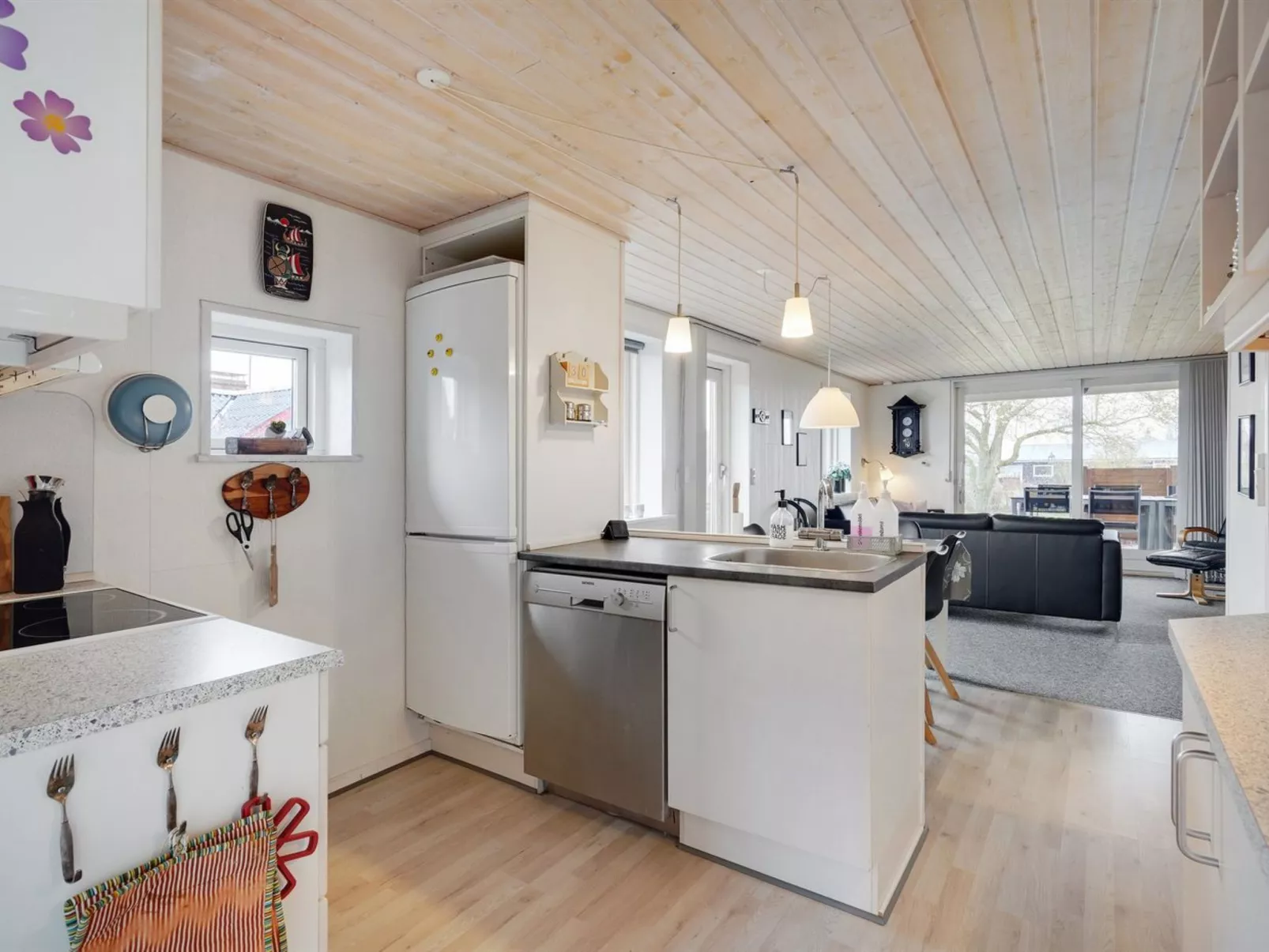"Gisl" - 400m from the sea - Drinnen