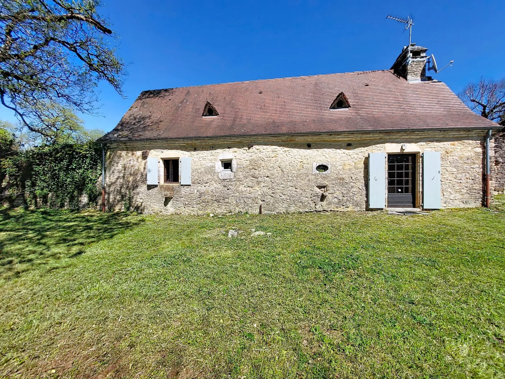 Le Petit Gîte - Draußen