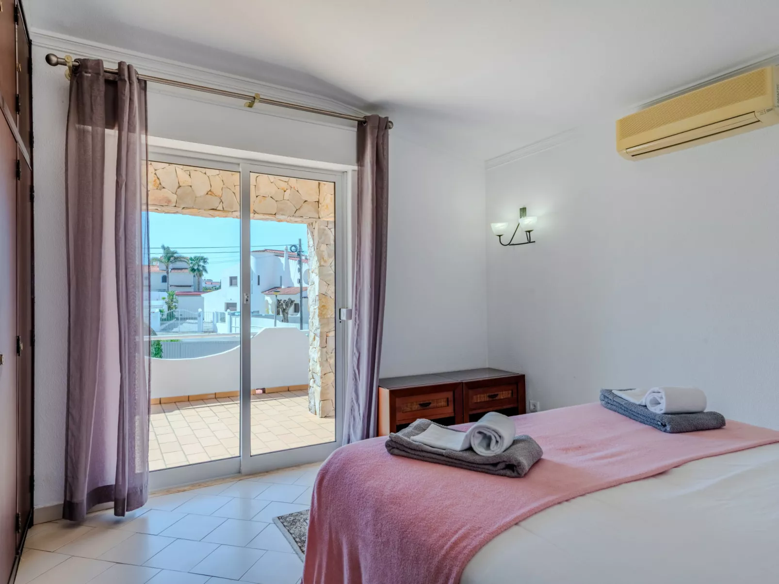 Paulo - VIP Properties - Inside