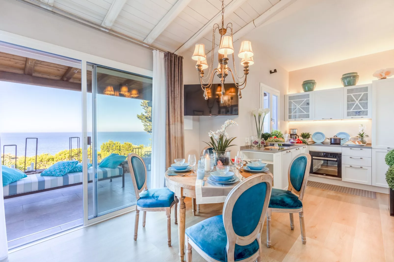 Villa La Bella - Dining room