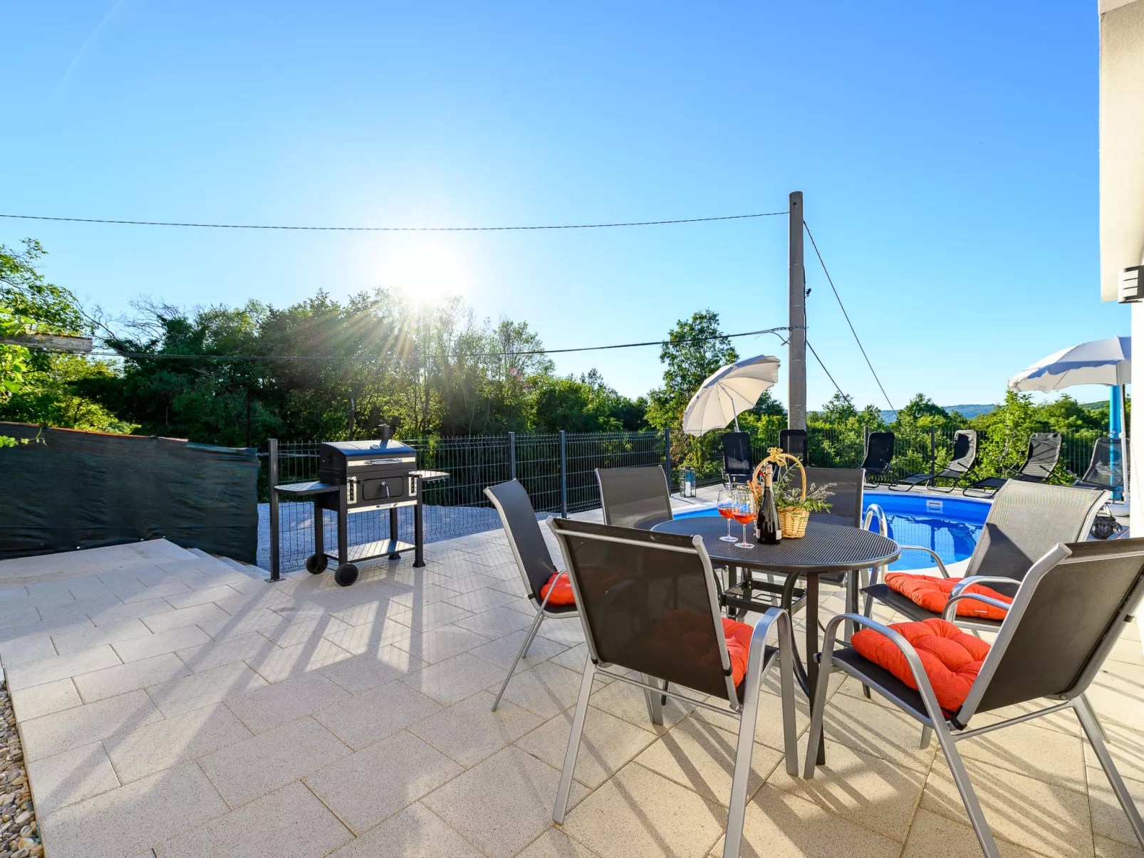 Villa Sky - Draußen