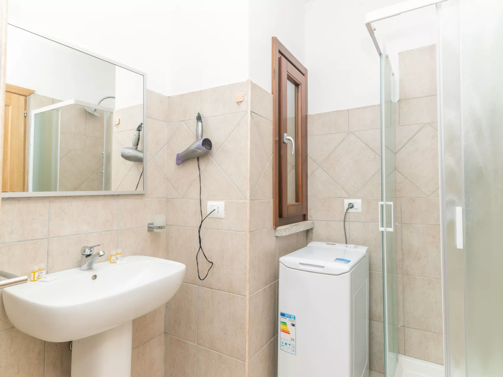 Villa 10 B-Inside