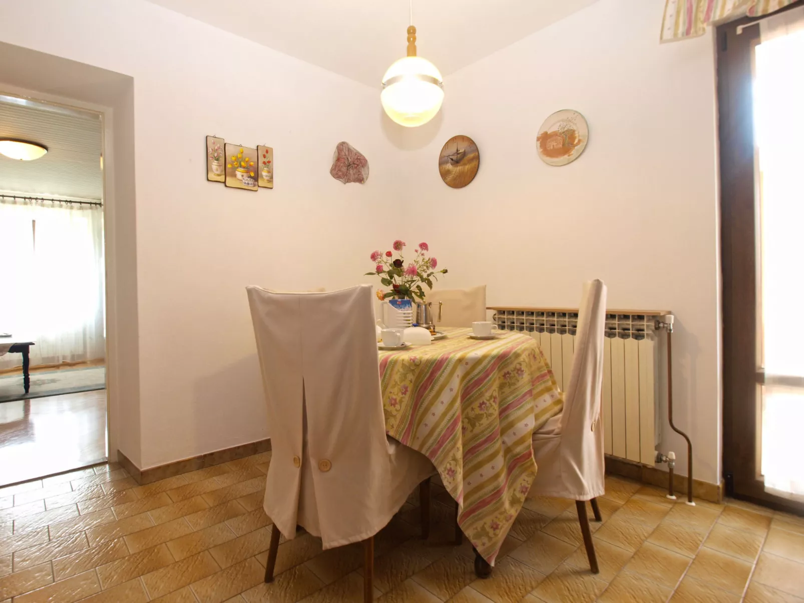 Apartment 64 - Drinnen