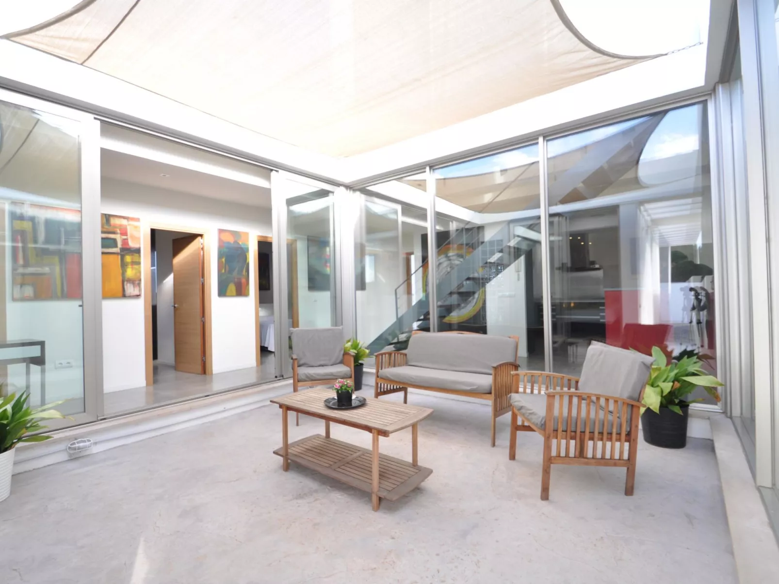 Moderna Villa cerca del golf y con piscina privada, ideal para familias - ofert - Inside
