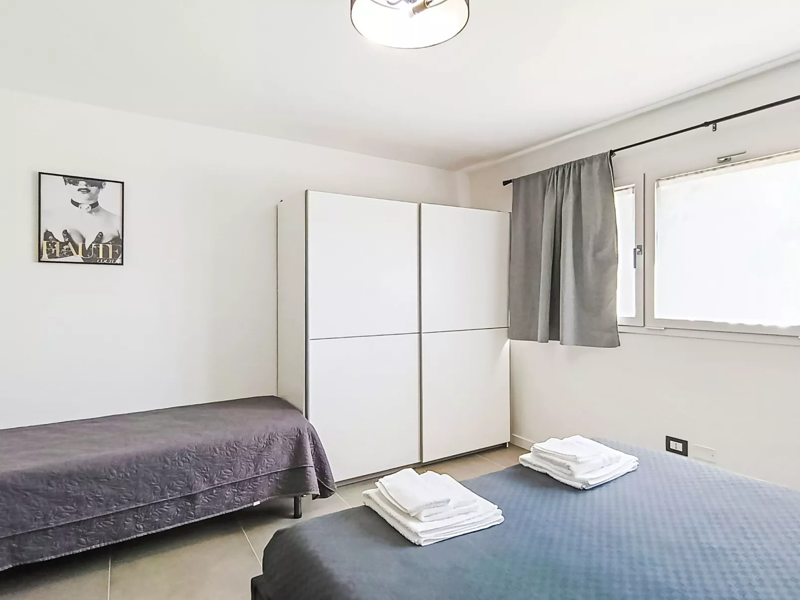 MB Guest House - Inside
