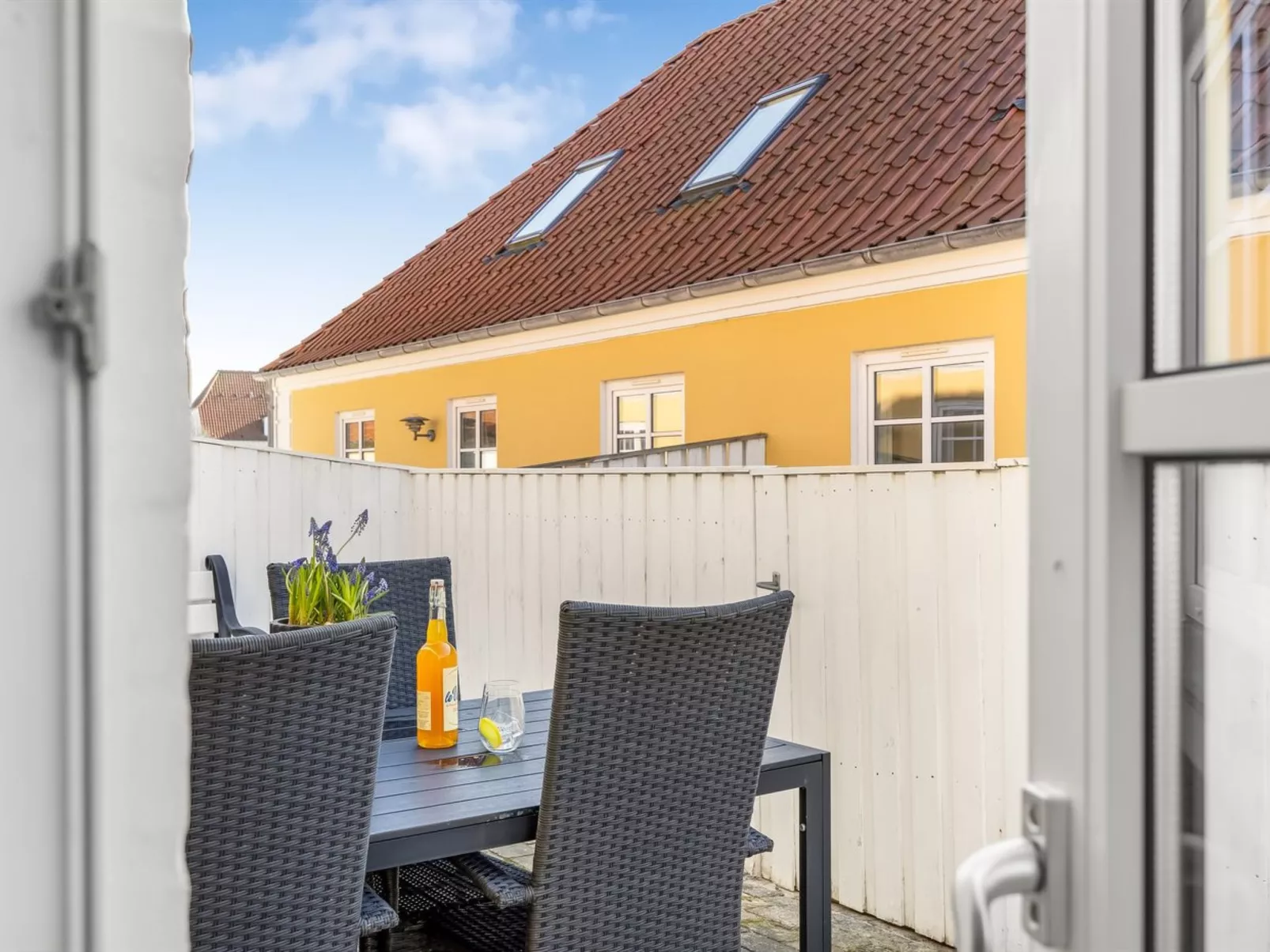 "Loreia" - 300m from the sea - Outside