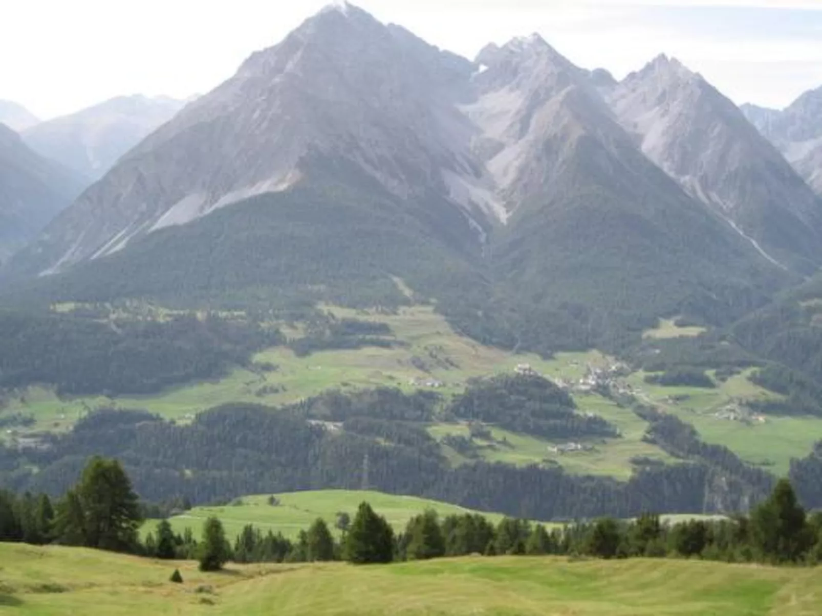 Forsthaus Falkenstein, (Tarasp). - Draußen