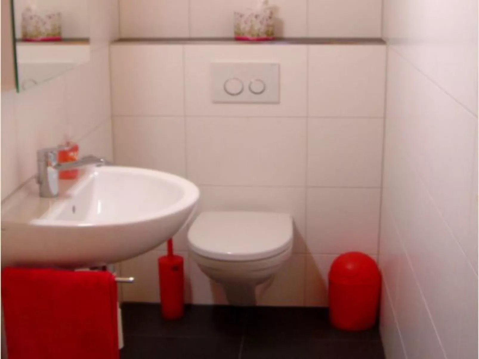 Stonas Sura / Stäuble, (Falera). 3 Zimmerwohnung - Drinnen