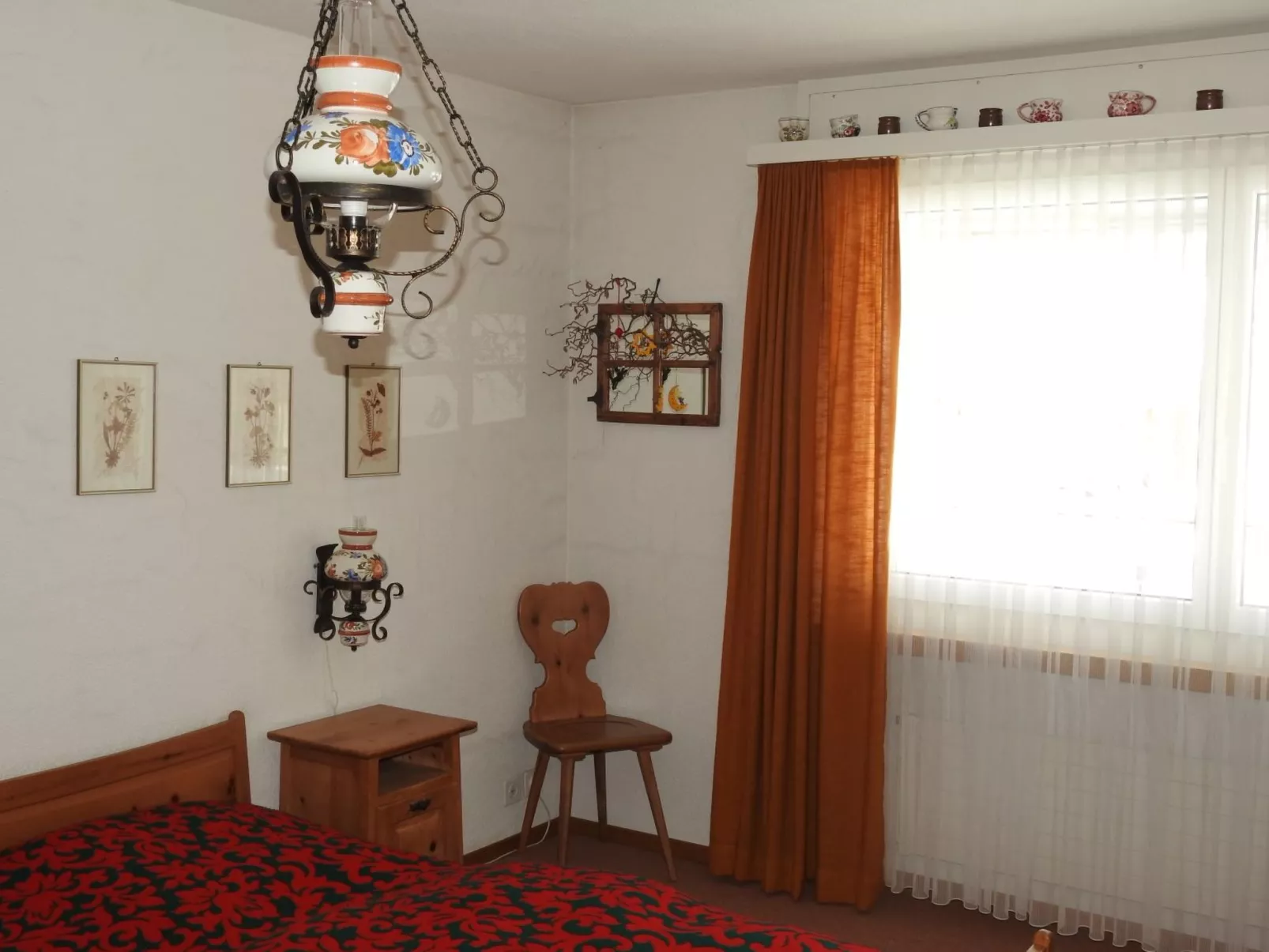 Ner B / Hartl, (Flims Dorf). 2.5 Zimmerwohnung - Drinnen