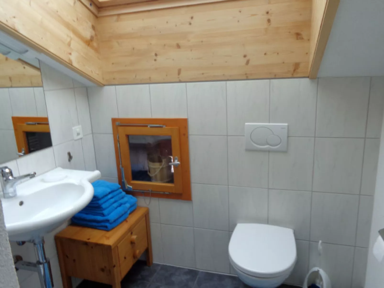 Casanova, Obersaxen-Friggahüs, (Obersaxen). - Drinnen