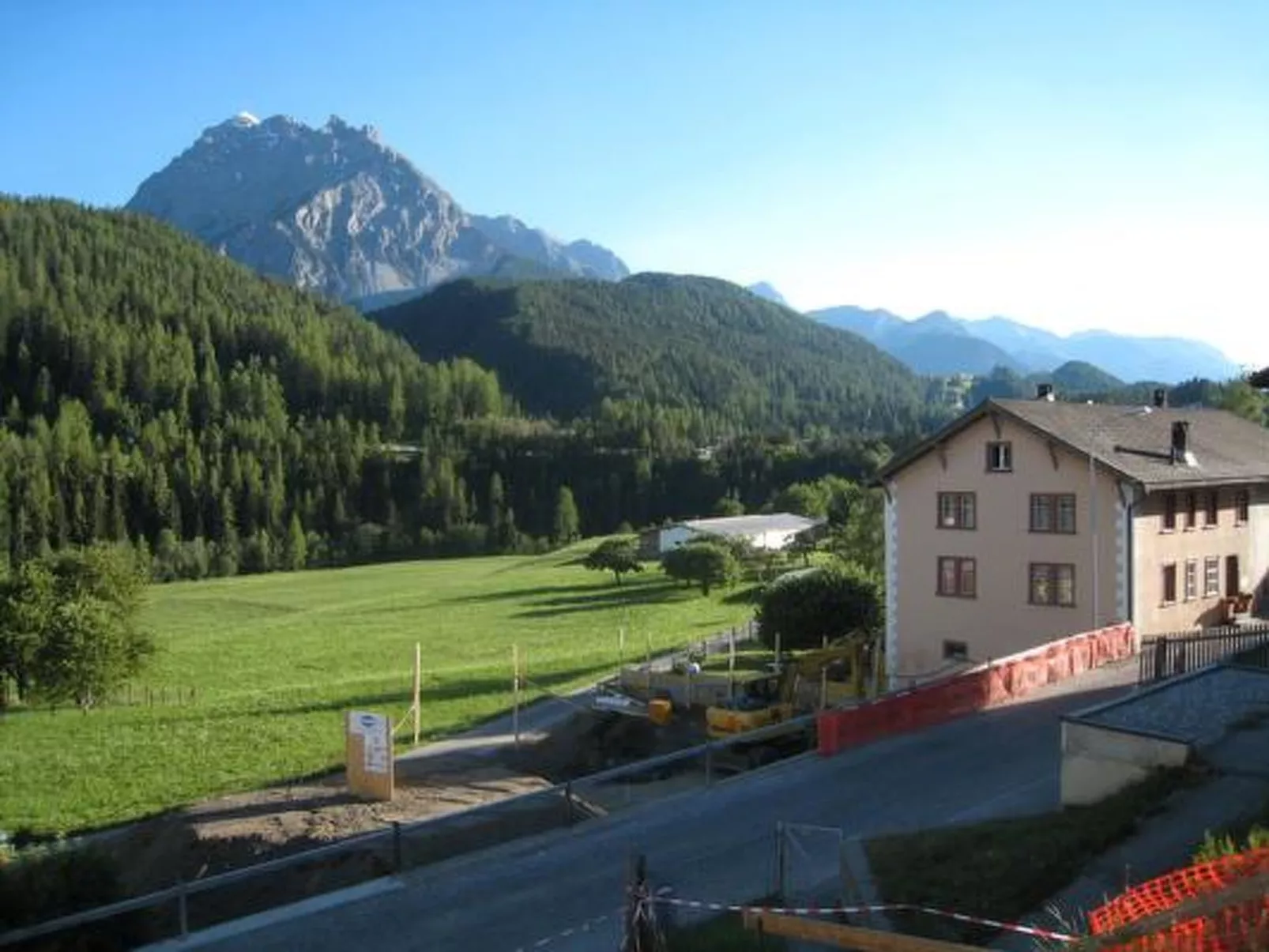 Chasa Percosta, (Scuol). - Draußen