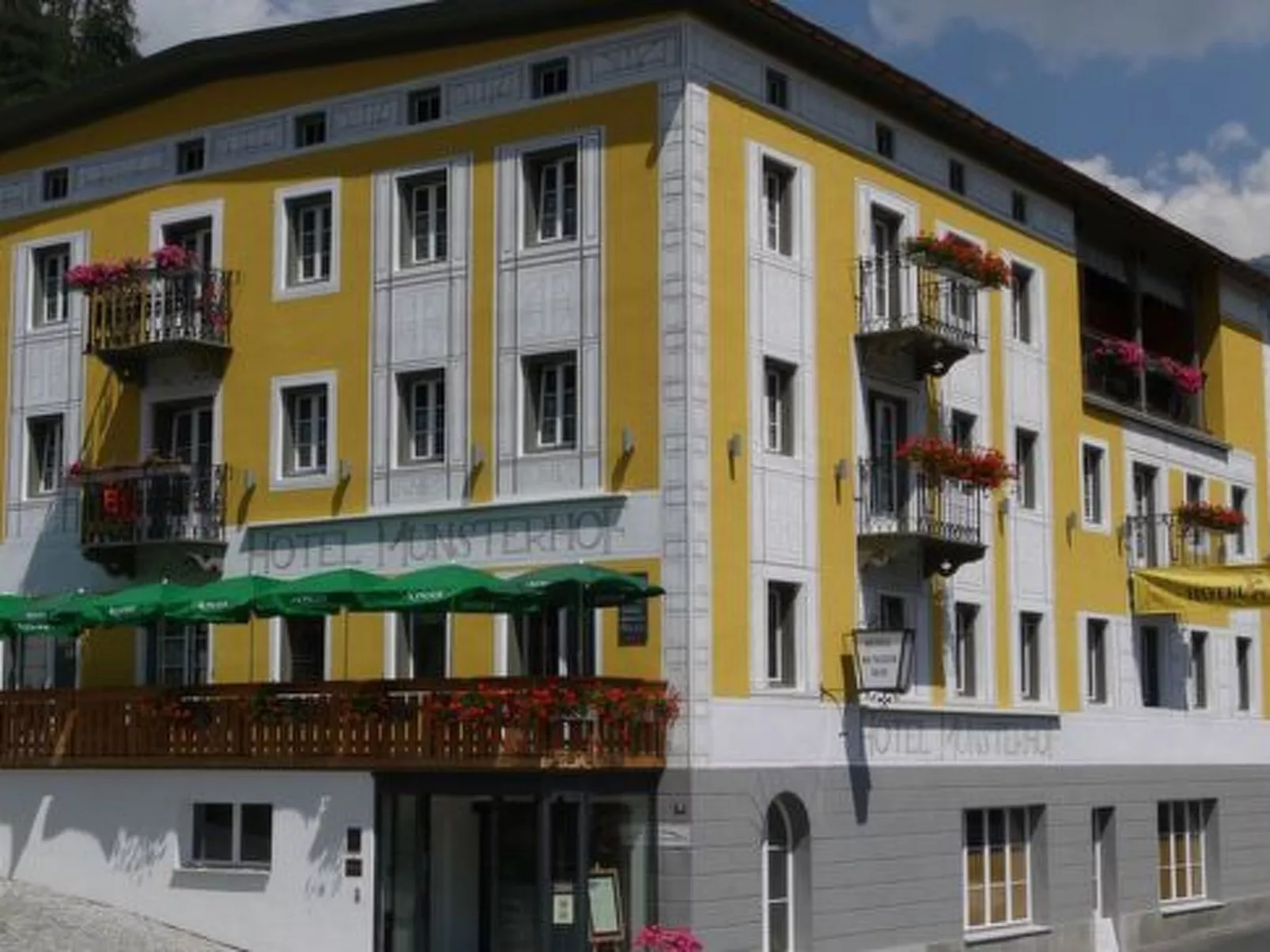 Appartements Münsterhof, (Müstair). - Outside