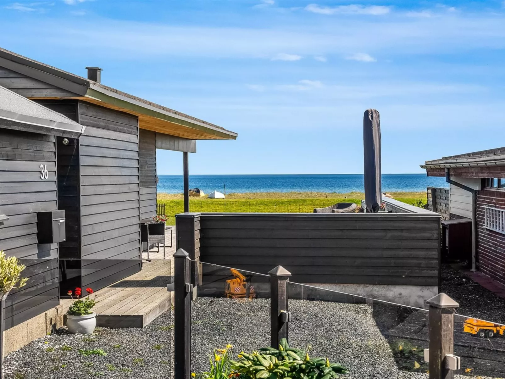 "Vaska" - 75m from the sea - Draußen