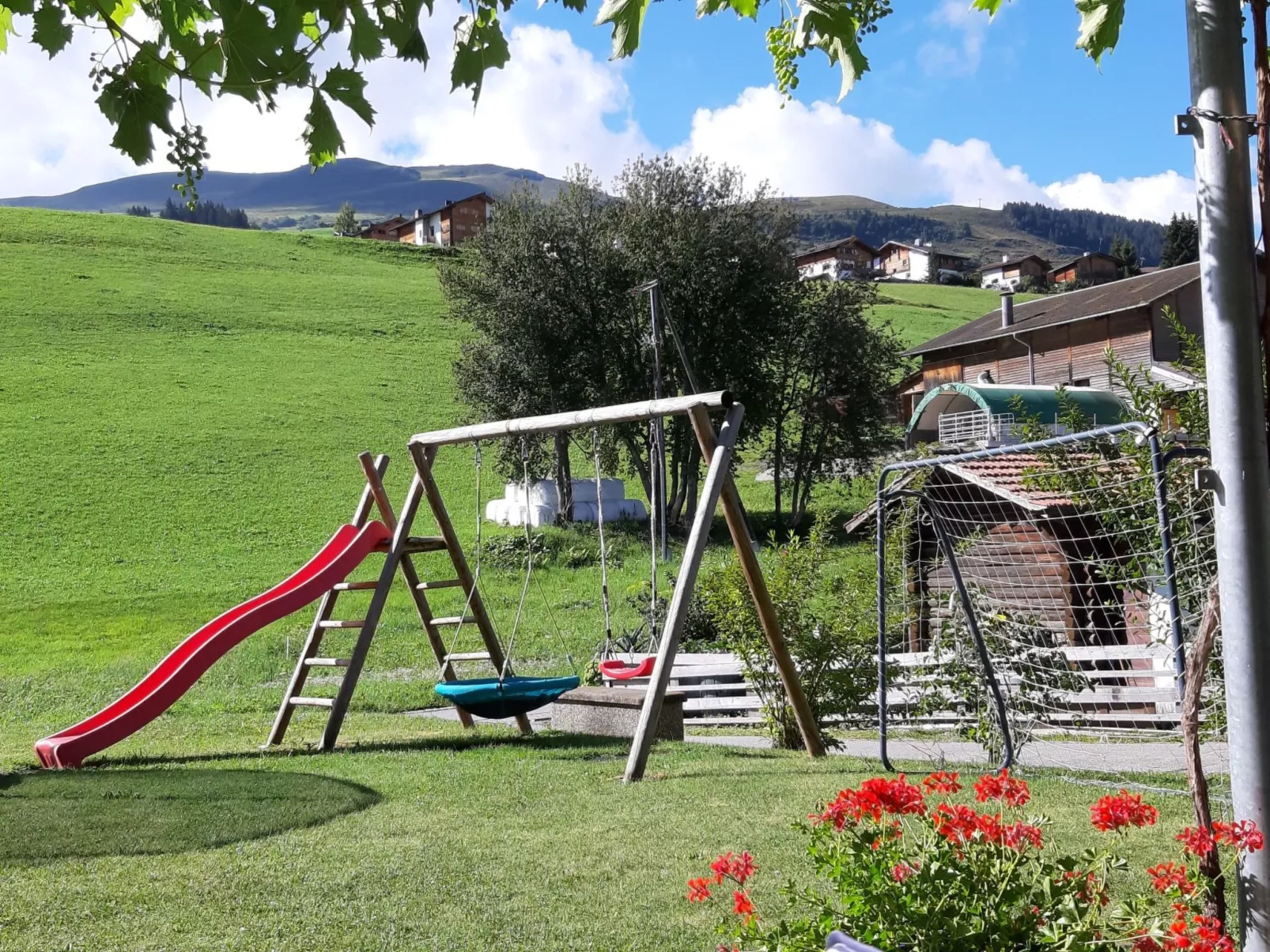Schweizer, Obersaxen-Affeier, (Obersaxen). - Dehors