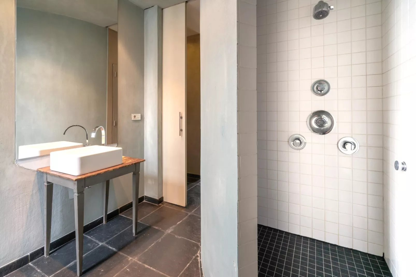 HCP_5_1 - Bathroom