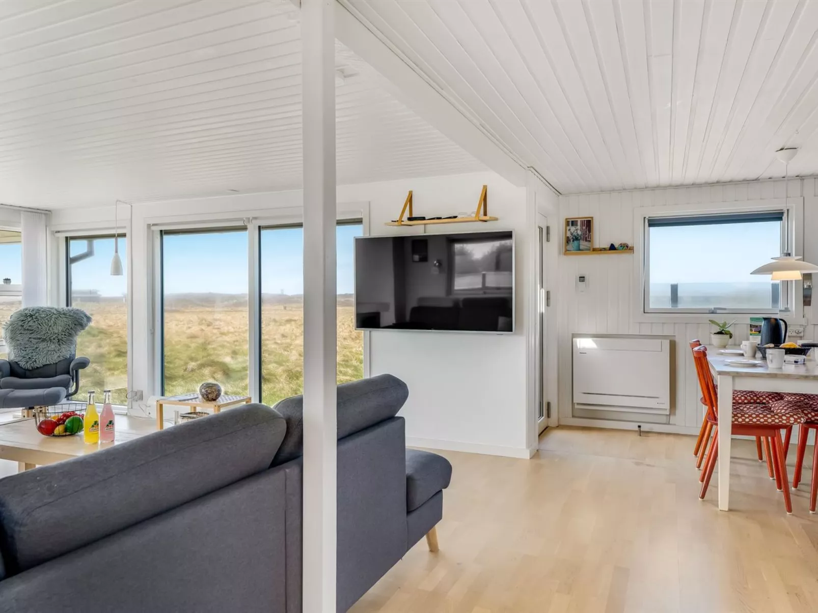 "Carelle" - 300m from the sea - Inside