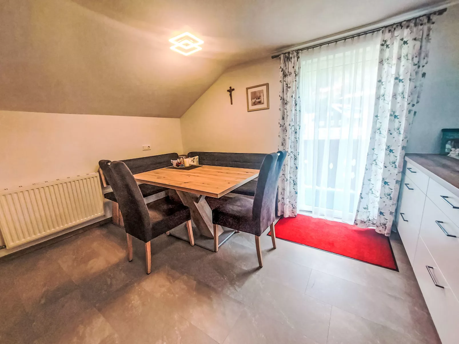 Haus Toferer - Inside