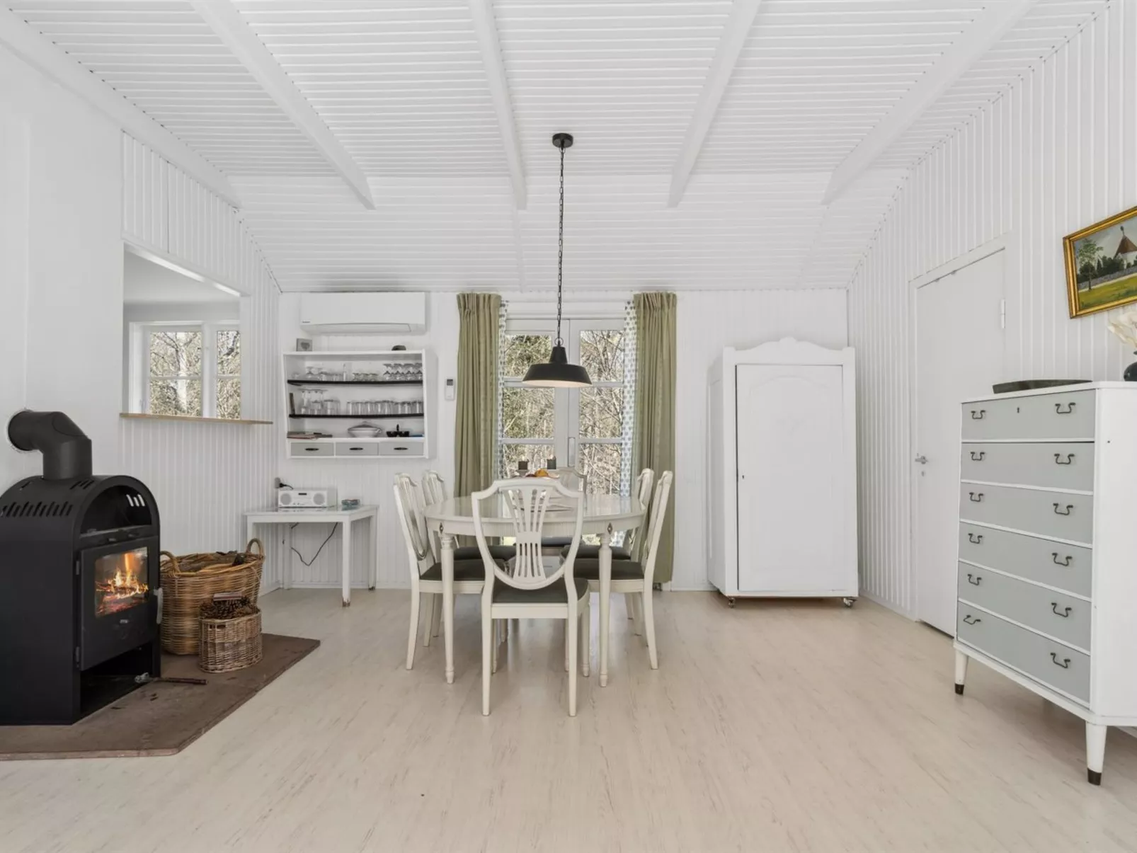 "Lucie" - 50m from the sea - Inside