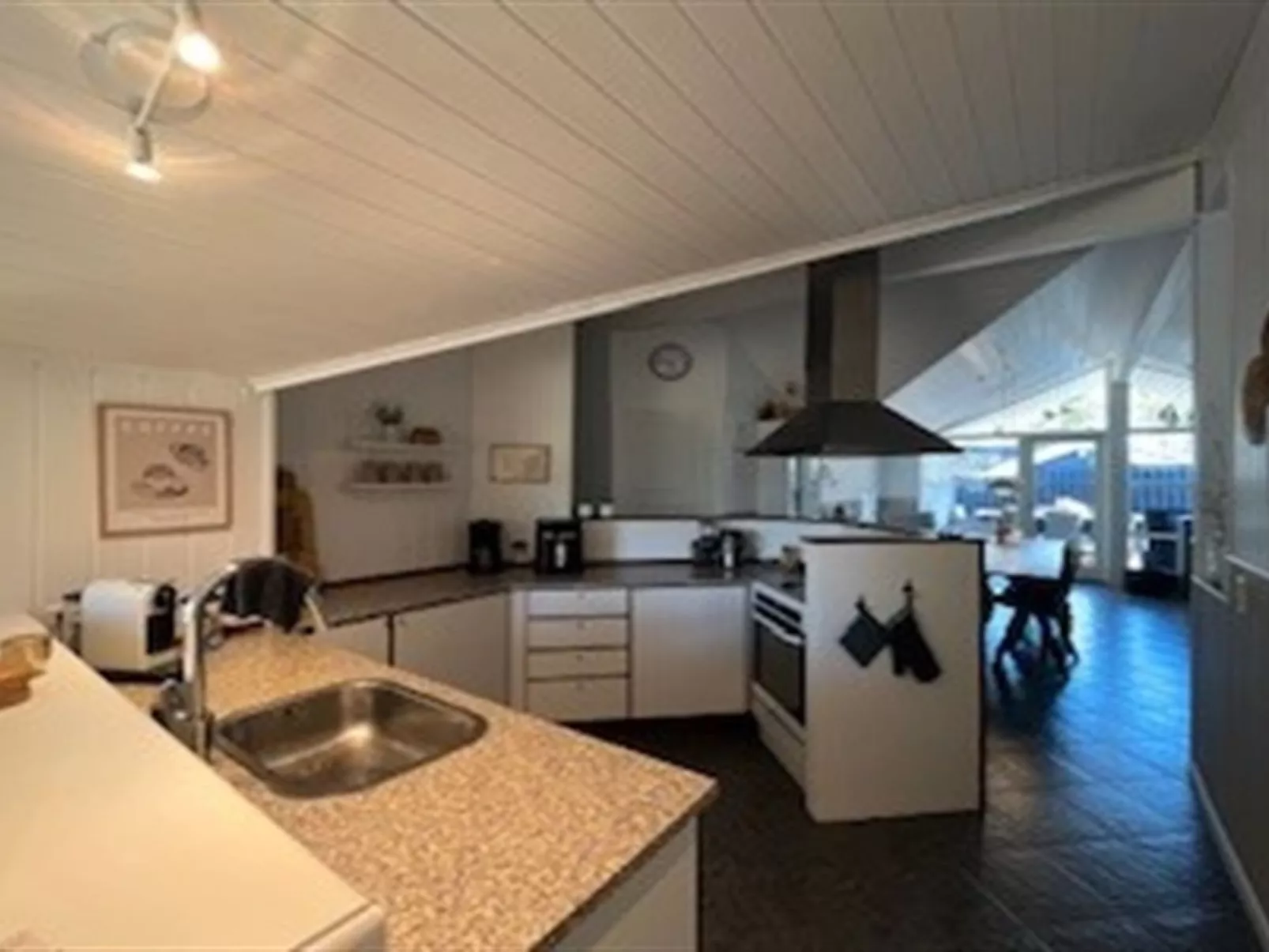"Elvin" - 2km from the sea - Drinnen