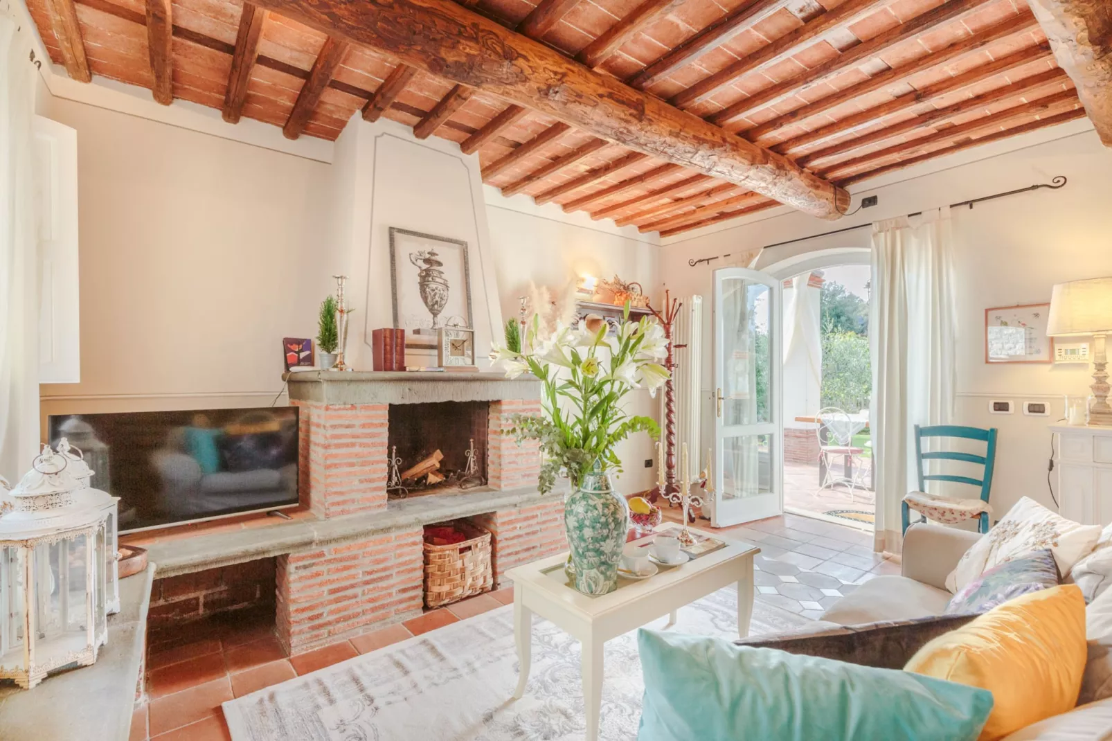 Rondini Farmhouse - Wohnzimmer