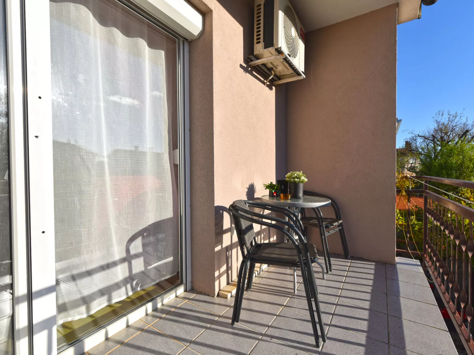 Apartment 143 - Dehors