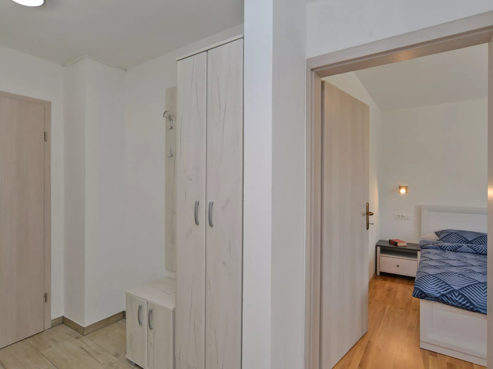 House 2157 - Drinnen
