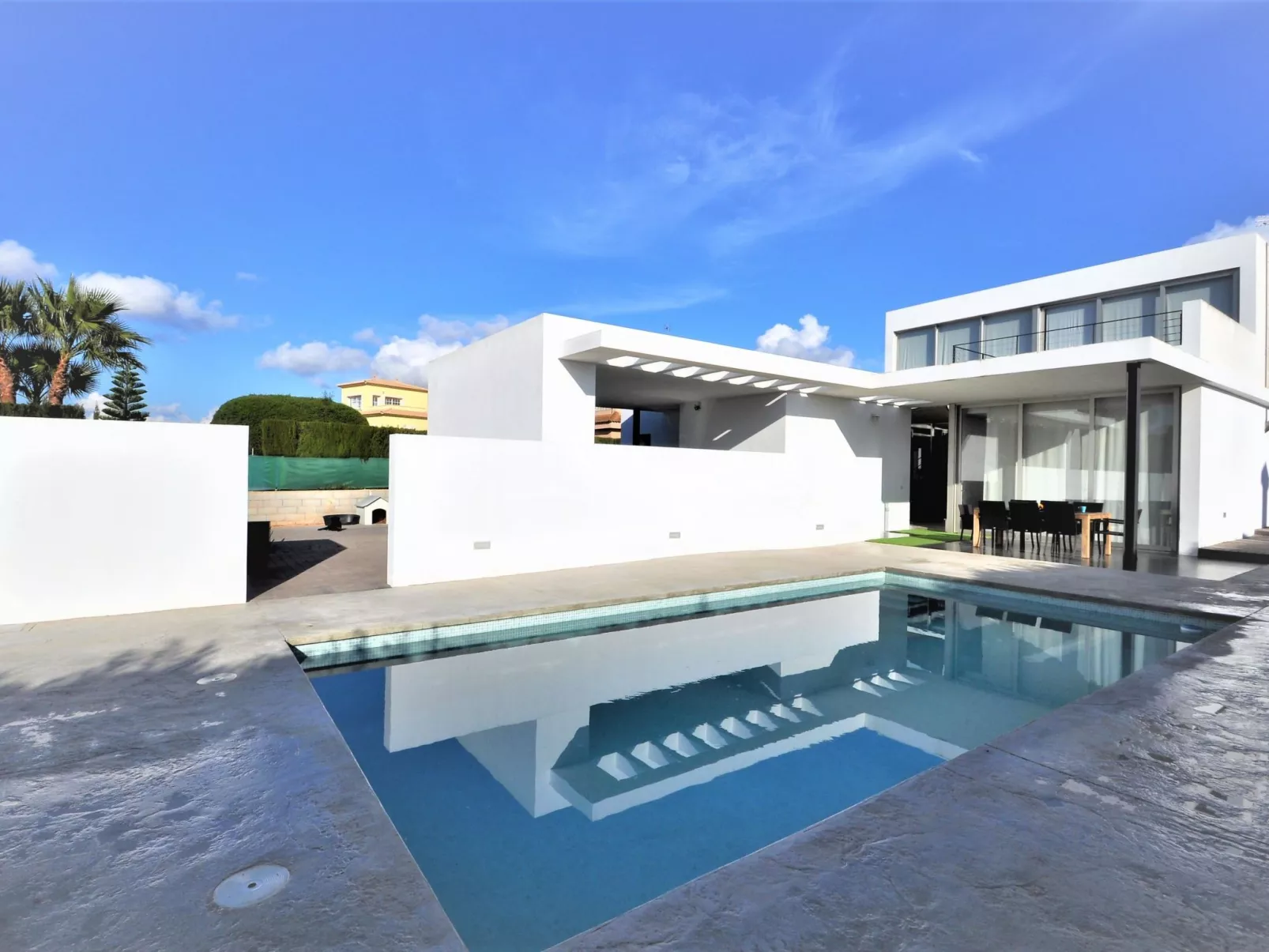 Moderna Villa cerca del golf y con piscina privada, ideal para familias - ofert - Outside