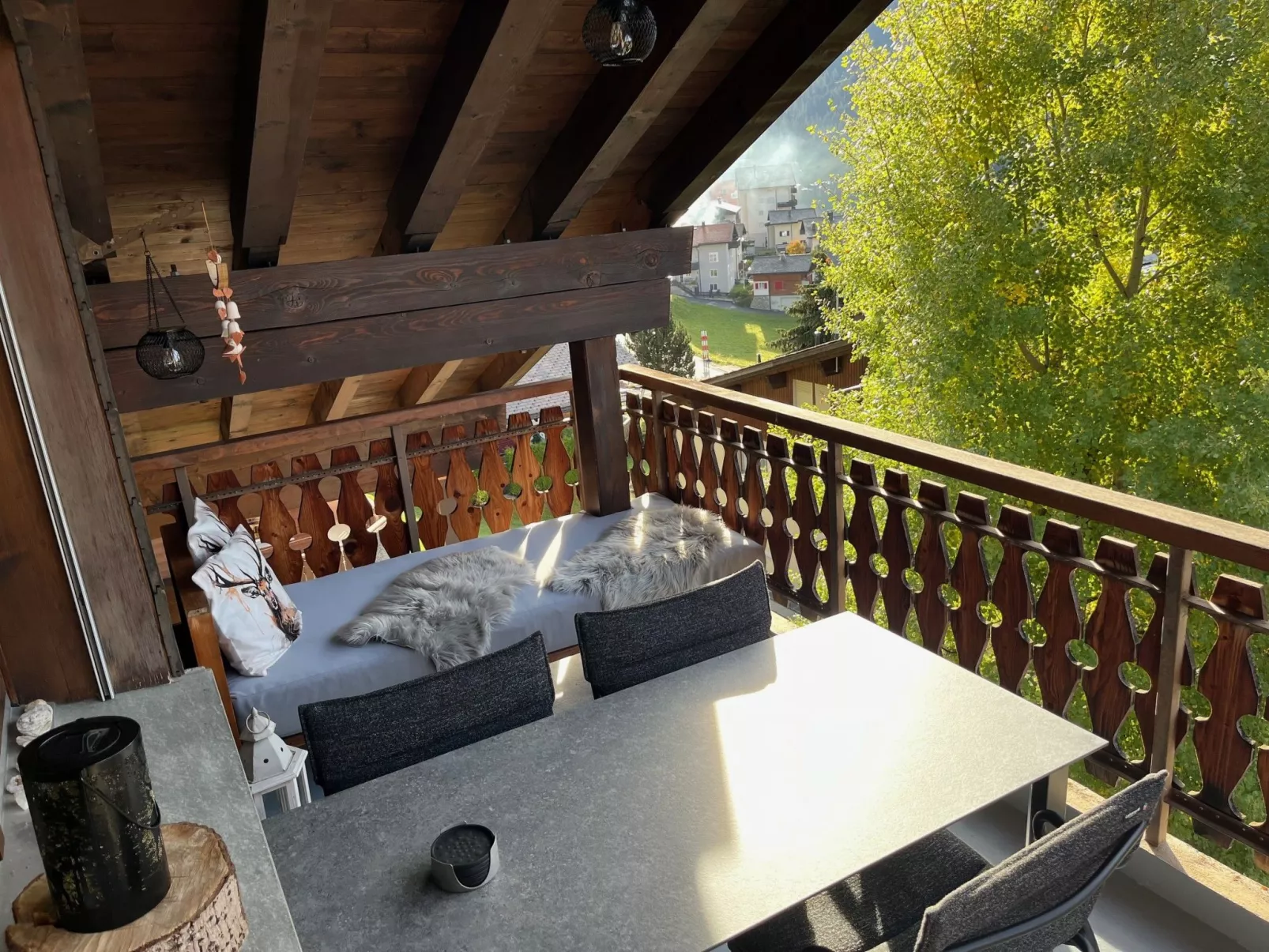 Casa Tresch Sedrun, (Tavetsch). - Draußen