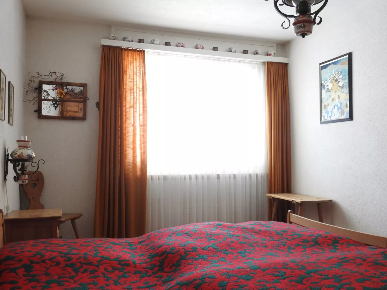 Ner B / Hartl, (Flims Dorf). 2.5 Zimmerwohnung - Drinnen