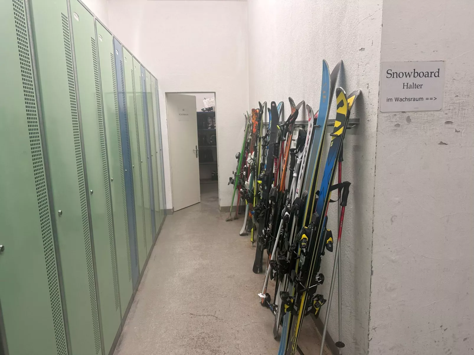 Rancho 121, (Laax Uletsch). 2.5 Zimmerwohnung, 70m², Dusche, sep. WC, für 3 Per - Dedans