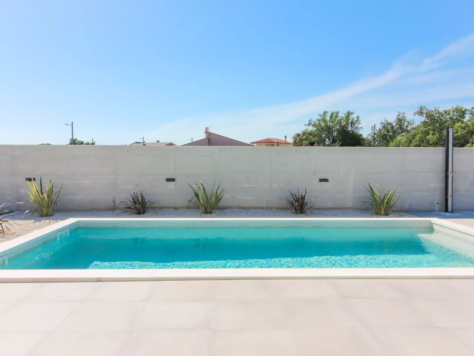 Villa Esire - Outside
