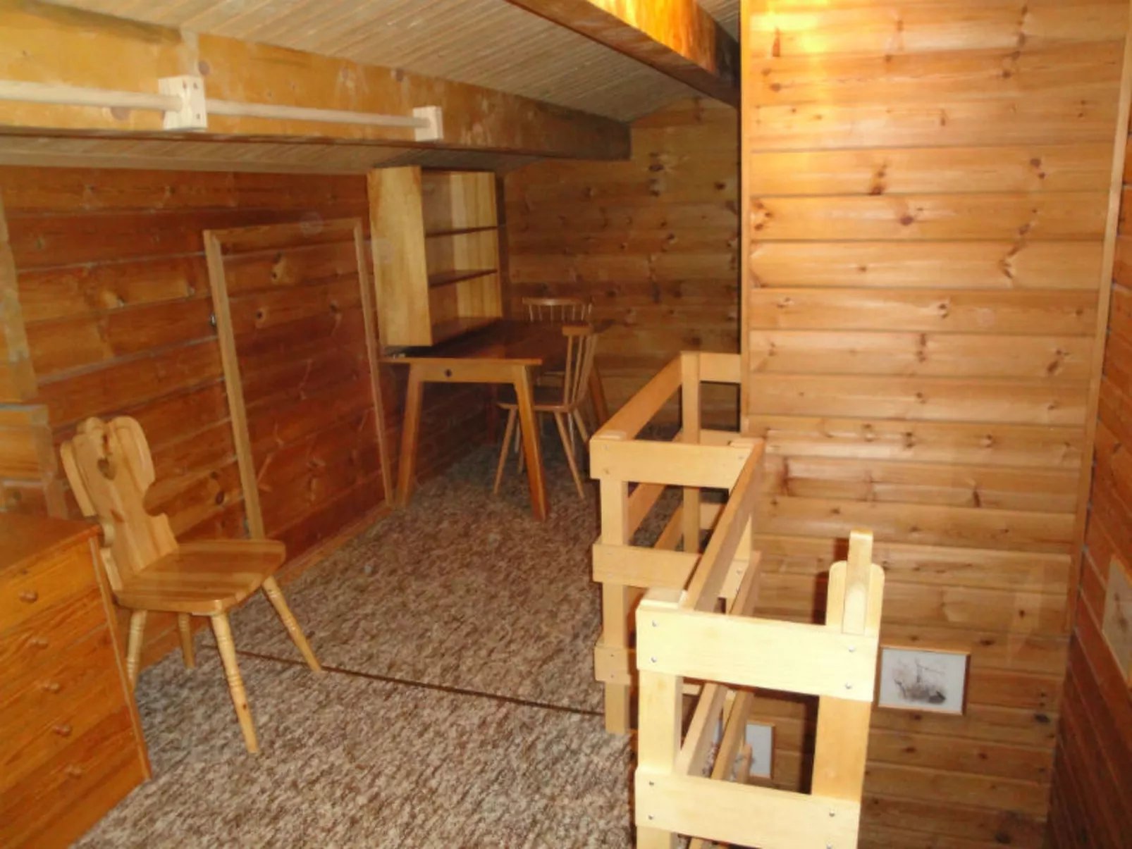 Gadola, Obersaxen-Meierhof, (Obersaxen). - Drinnen