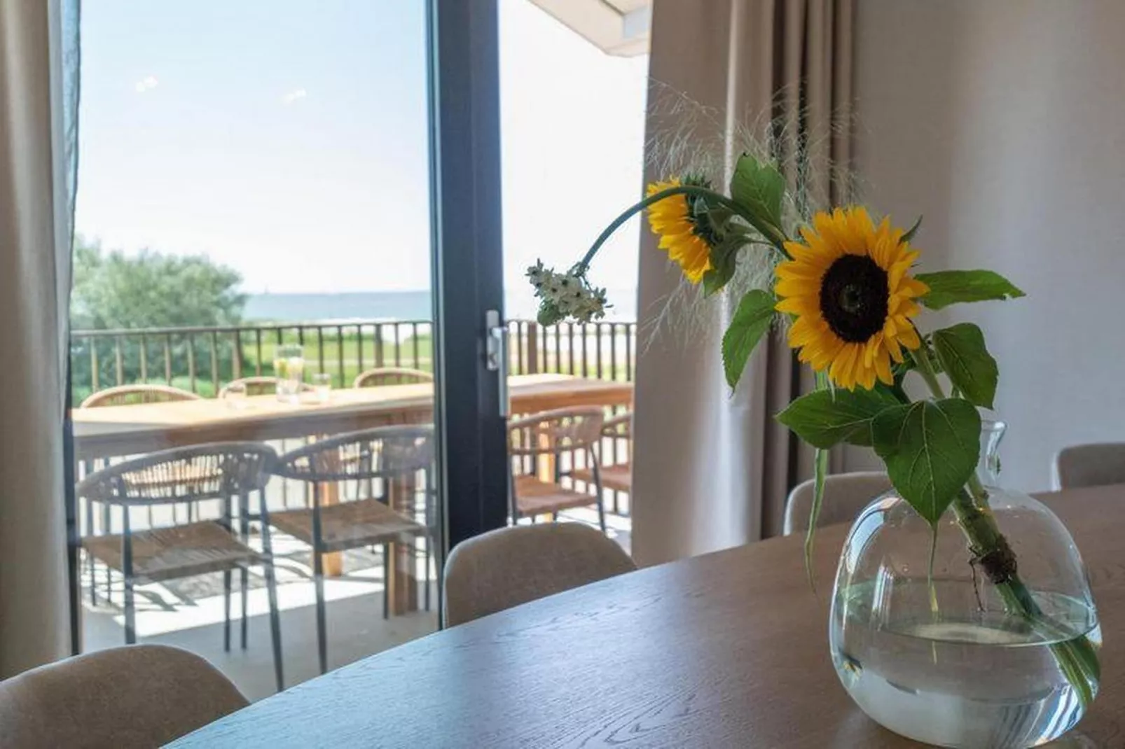 Luxury Beach Apartment | 8 Pers. - Ambiente