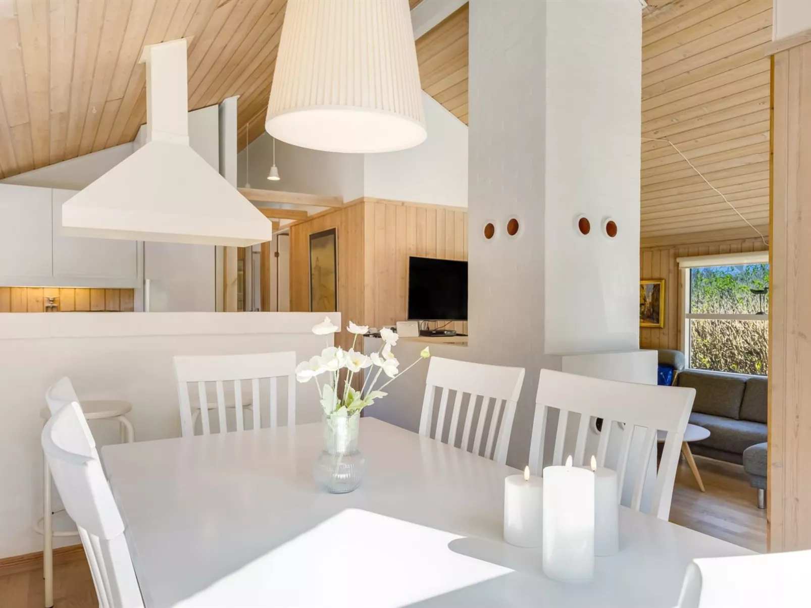"Ømod" - 300m from the sea - Inside