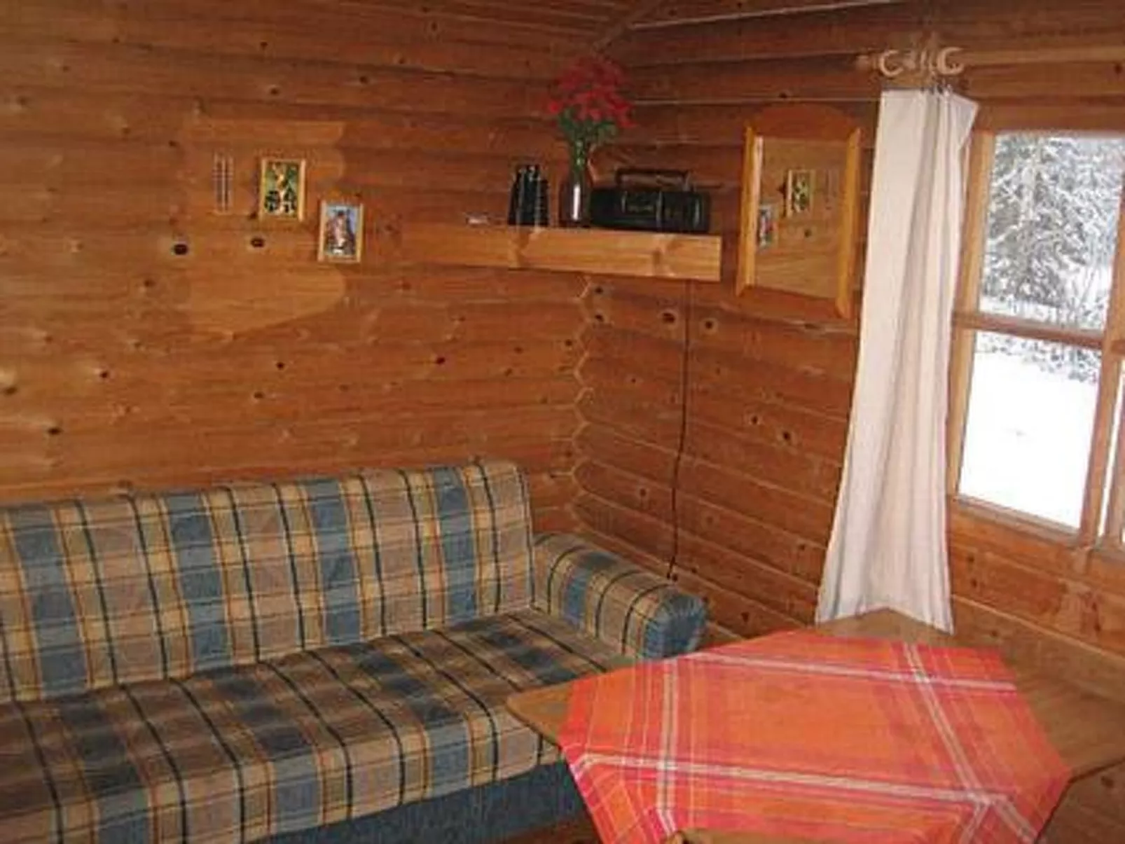 Pastin mökki - Drinnen