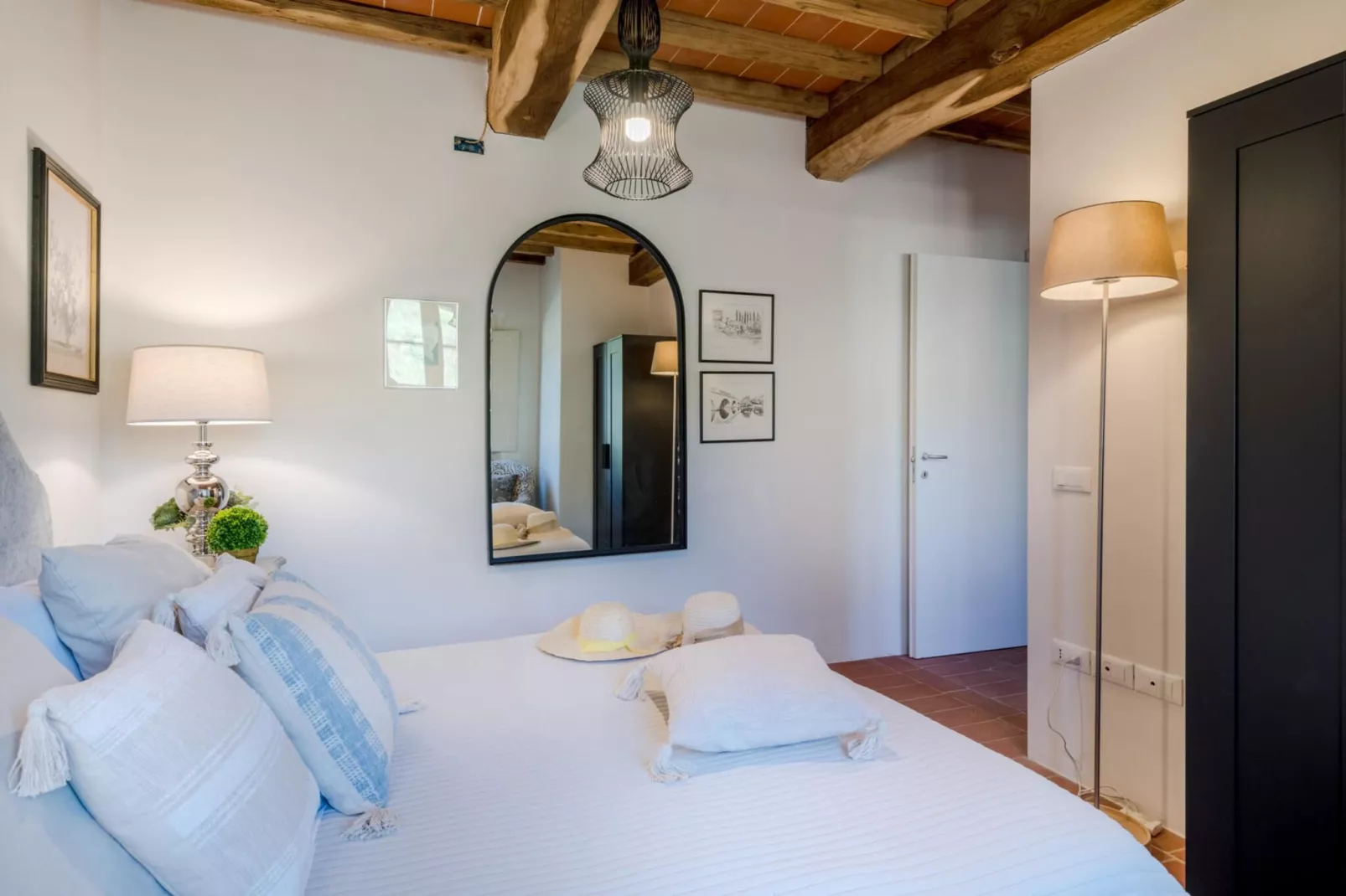 Casa Pinocchio at Borghetto Farmhouse - Bedroom