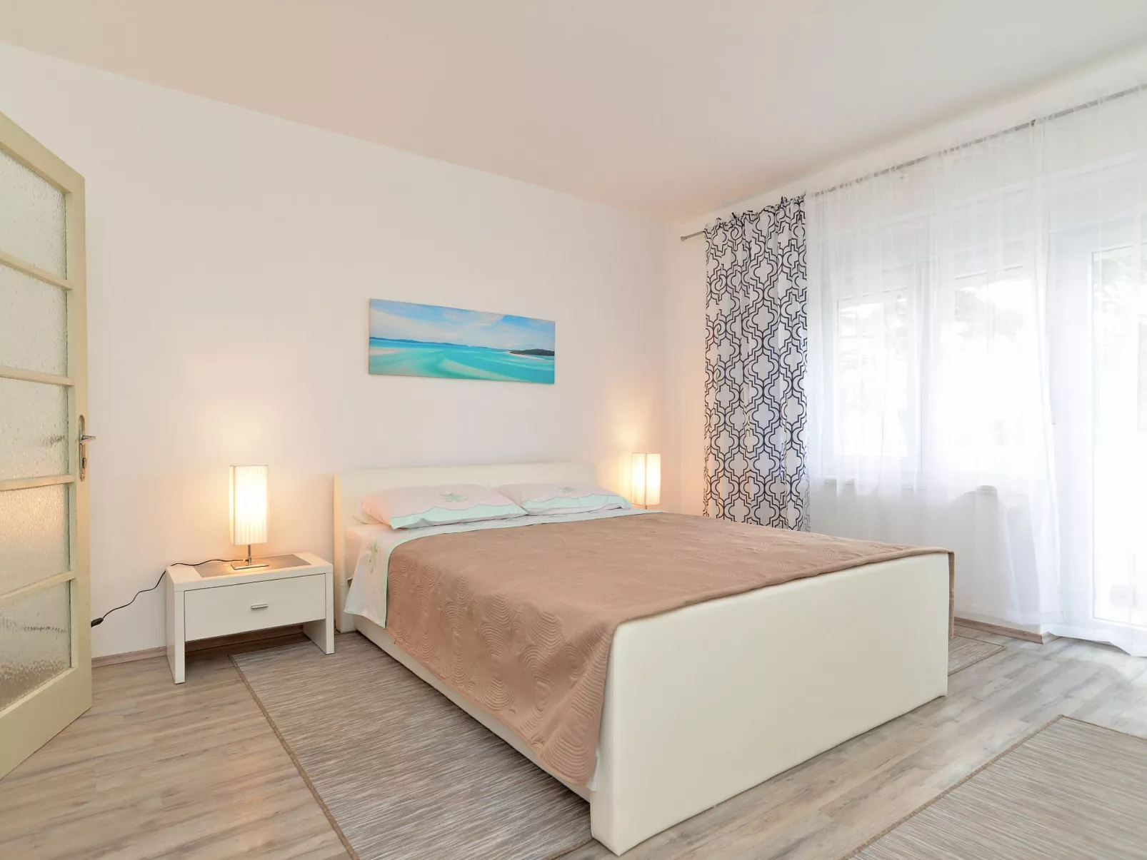 Apartment 1601 - Inside