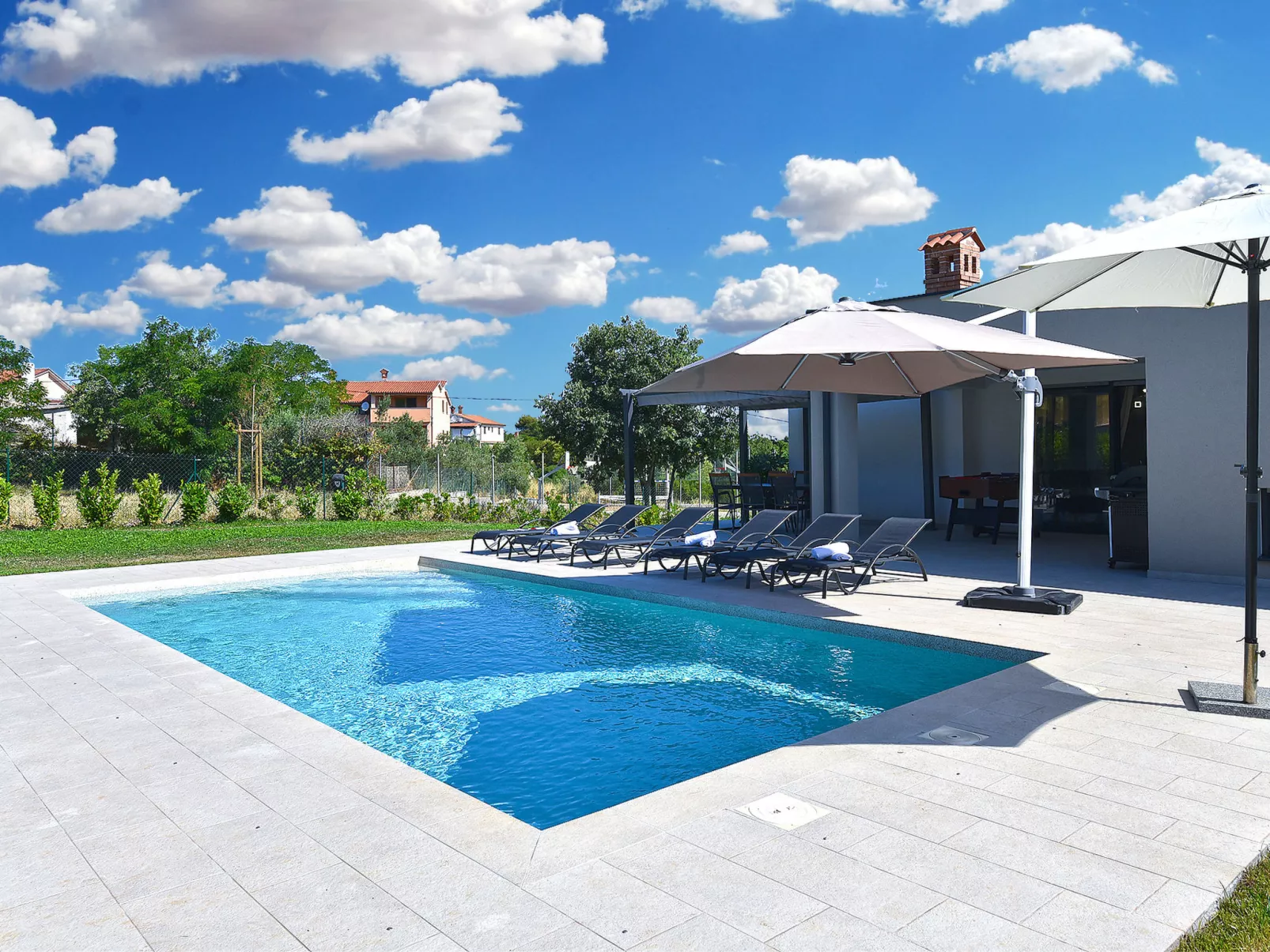 Villa 2044 - Outside