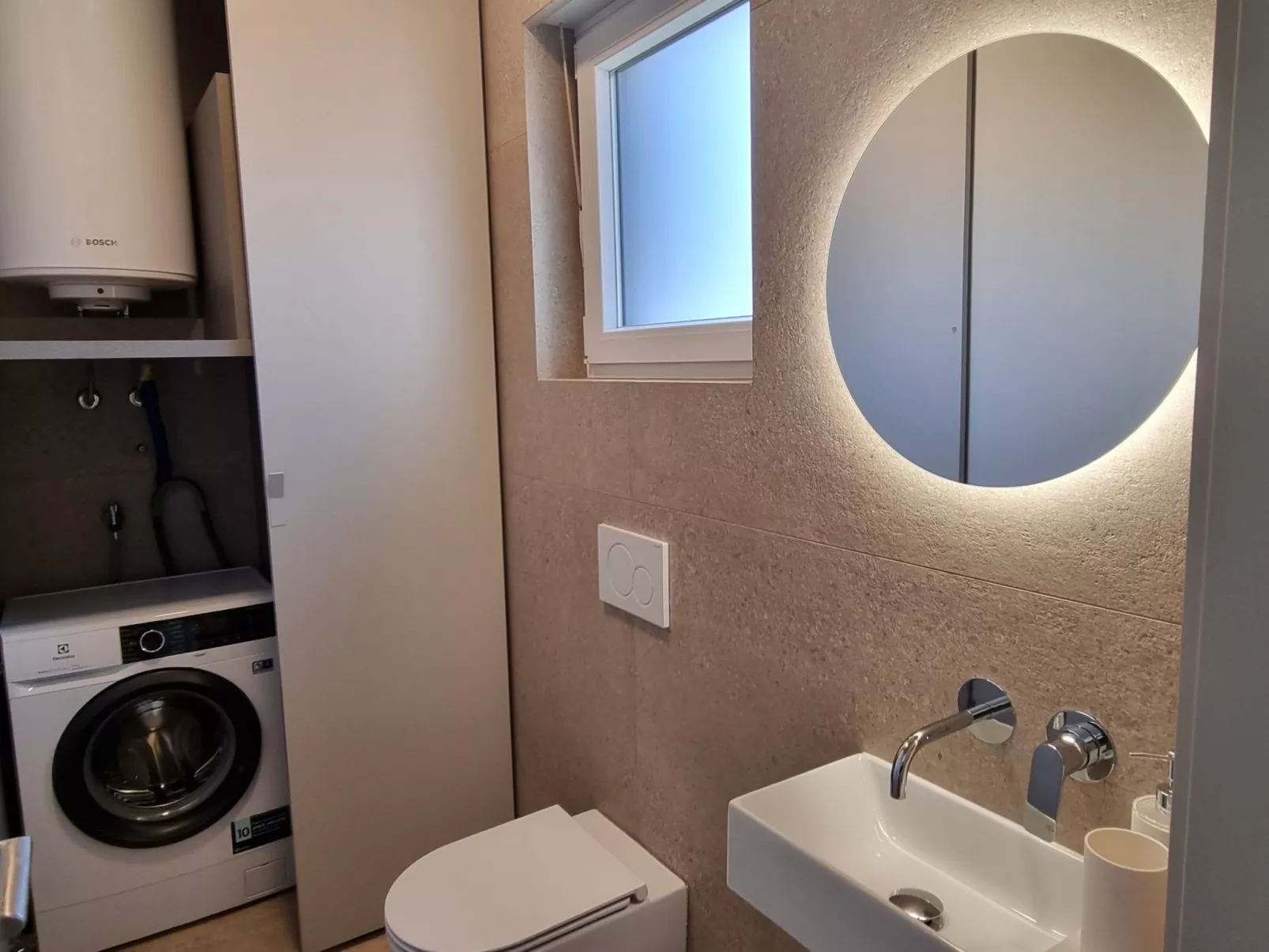 House 2306 - Inside