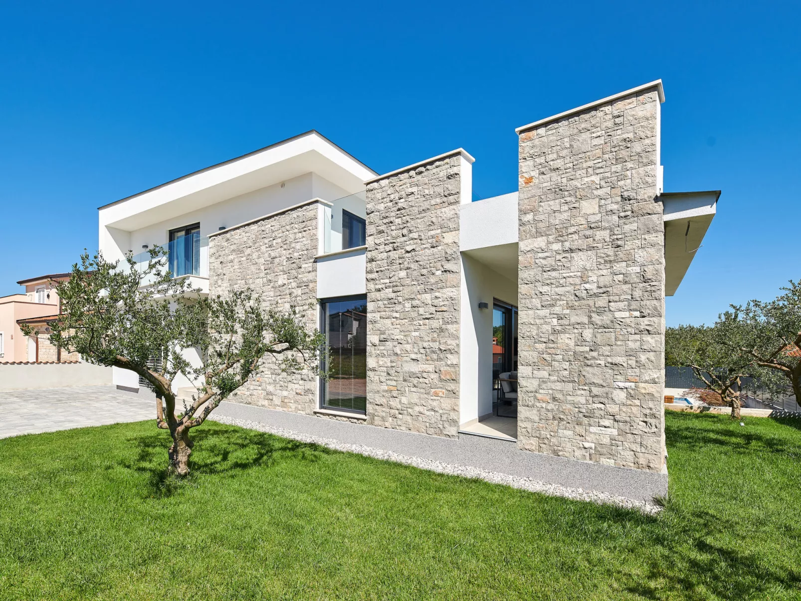 Villa Dolcea - Draußen