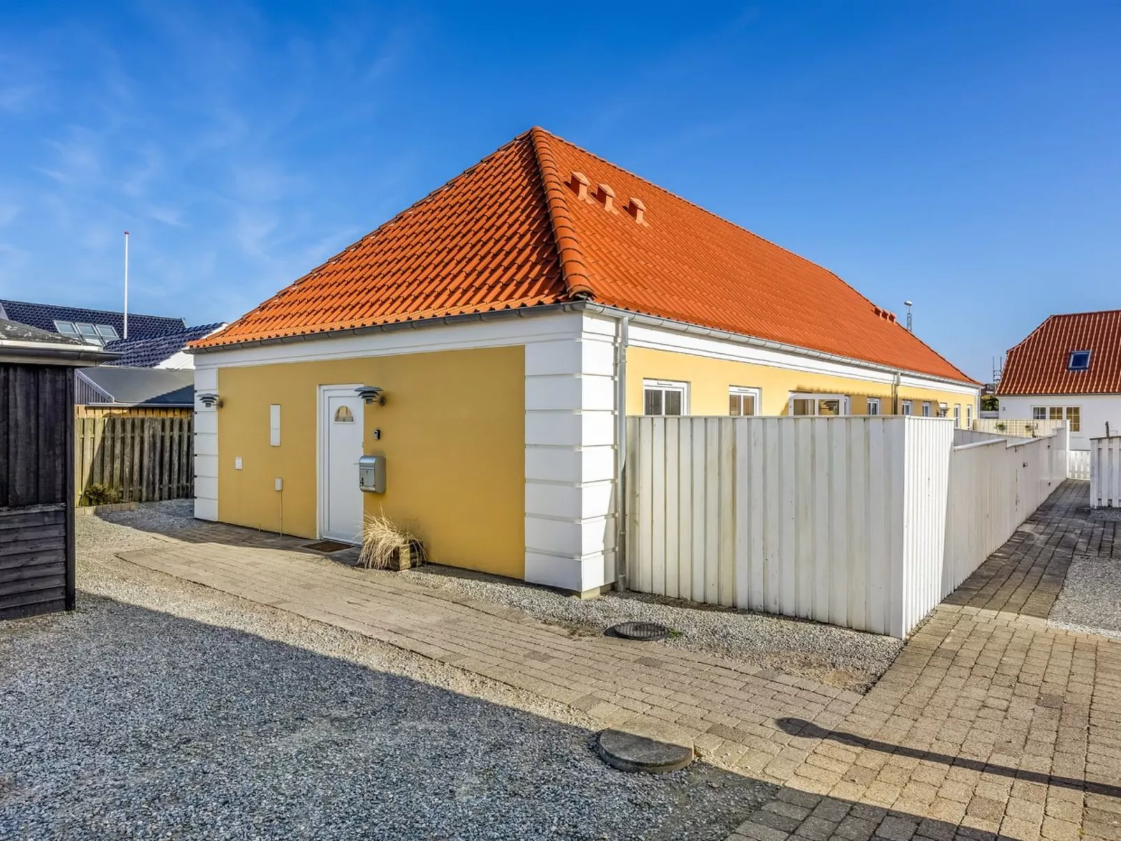 "Loreia" - 300m from the sea - Outside