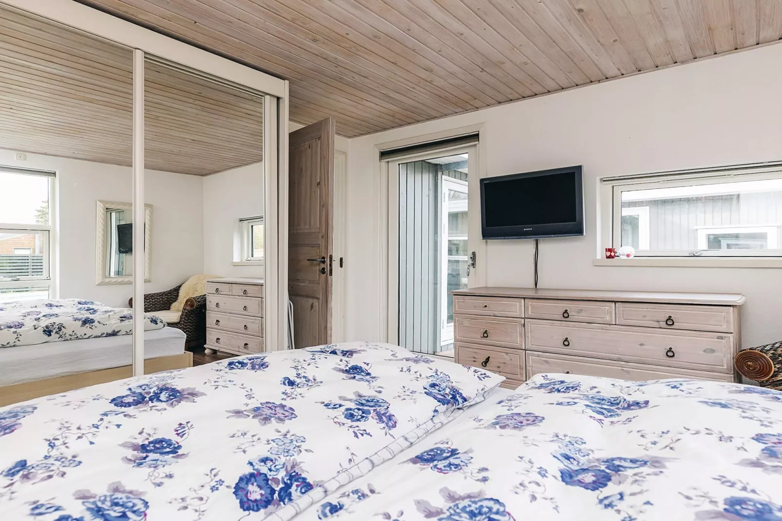 Poolhaus mit Bouleplatz - Innenbereich