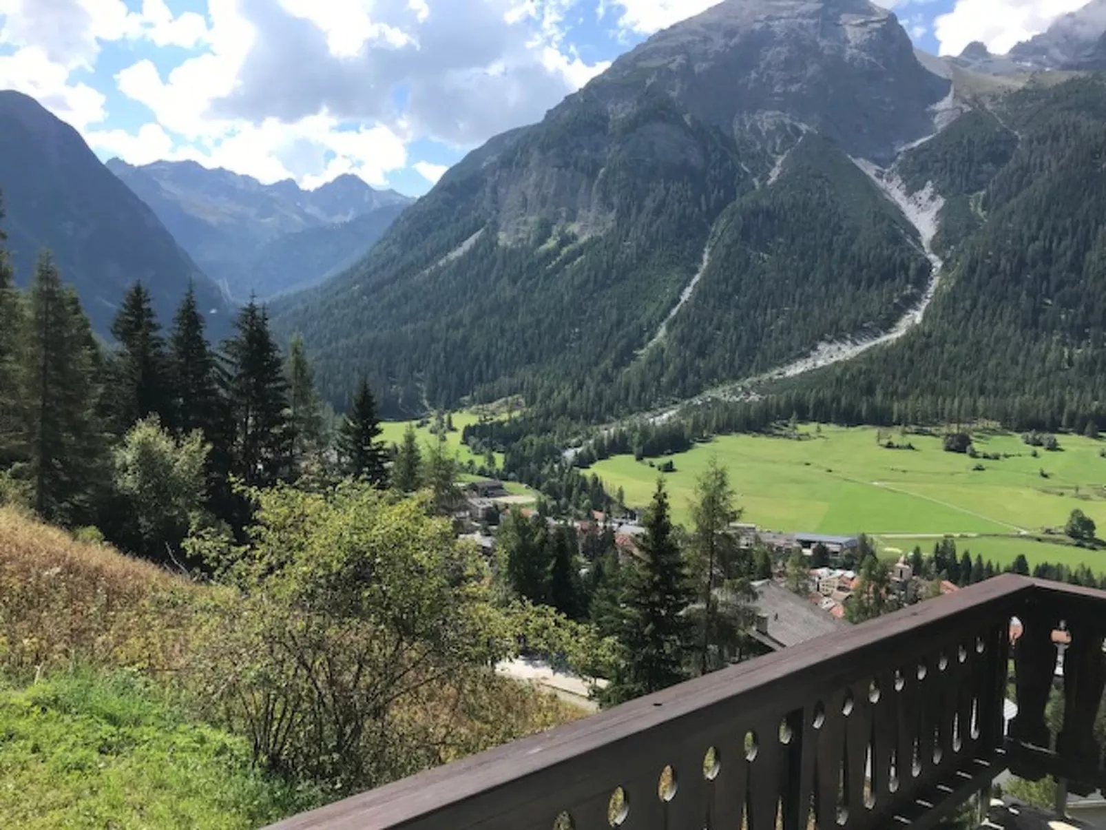 Chesa Giattin°, (Bergün/Bravuogn). - Dehors
