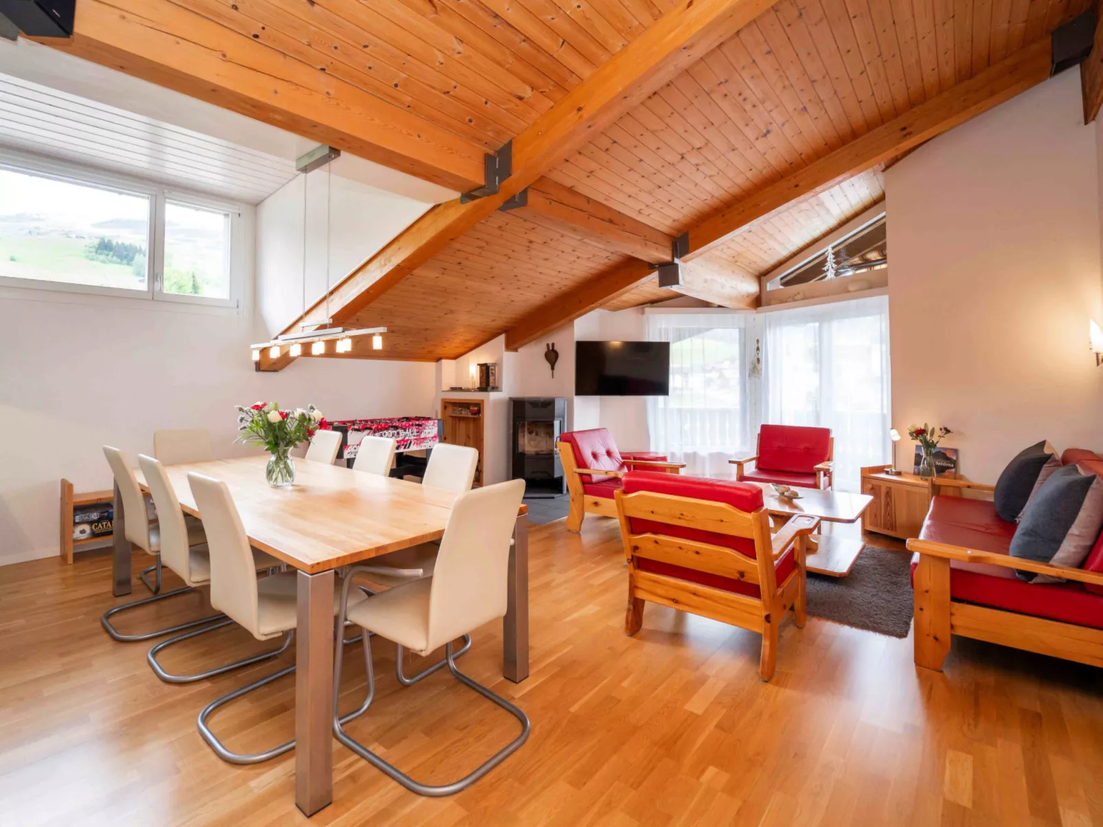 Arnika Attika, Obersaxen Affeier, (Obersaxen Affeier). - Inside