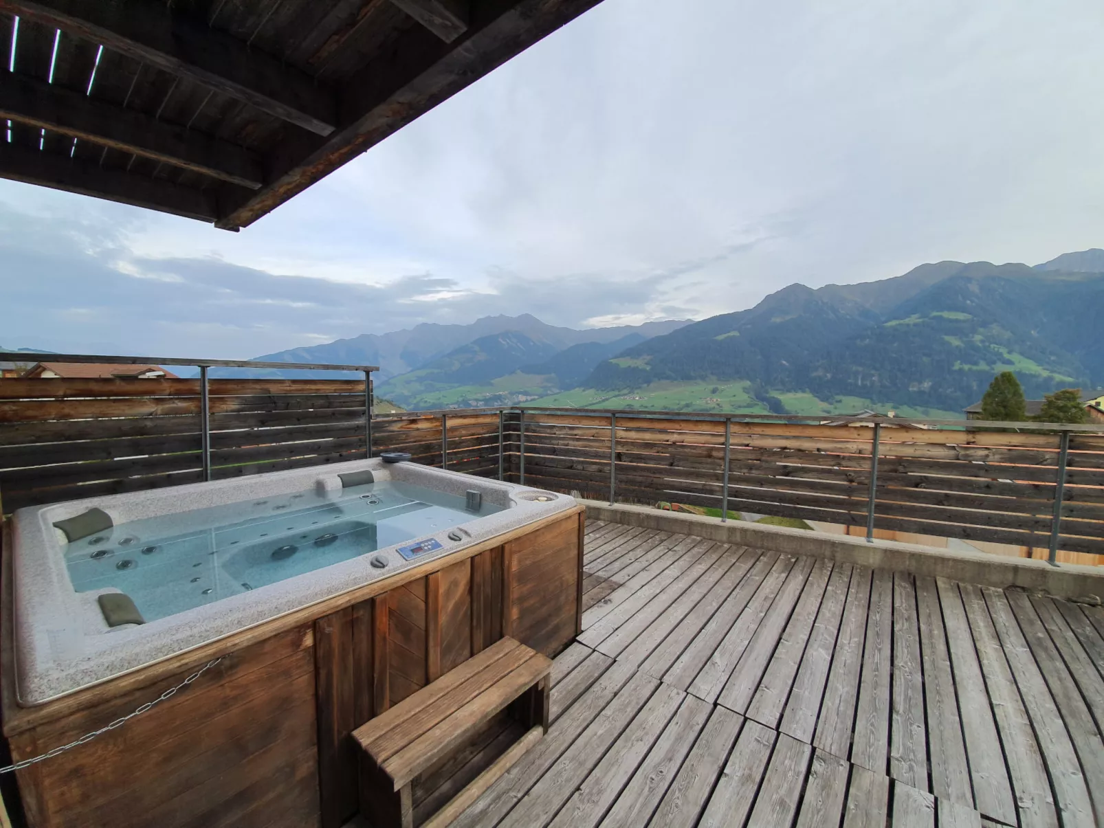 Ferienhaus Balcon Sulegliv, Vattiz, (Vattiz), 46006B - Drinnen