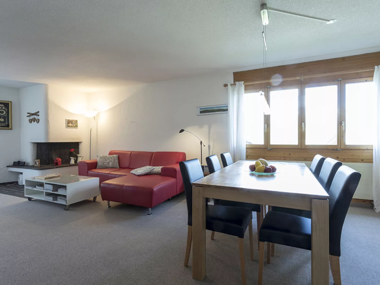 Arnika Kornmayer, Obersaxen-Affeier, (Obersaxen). - Drinnen