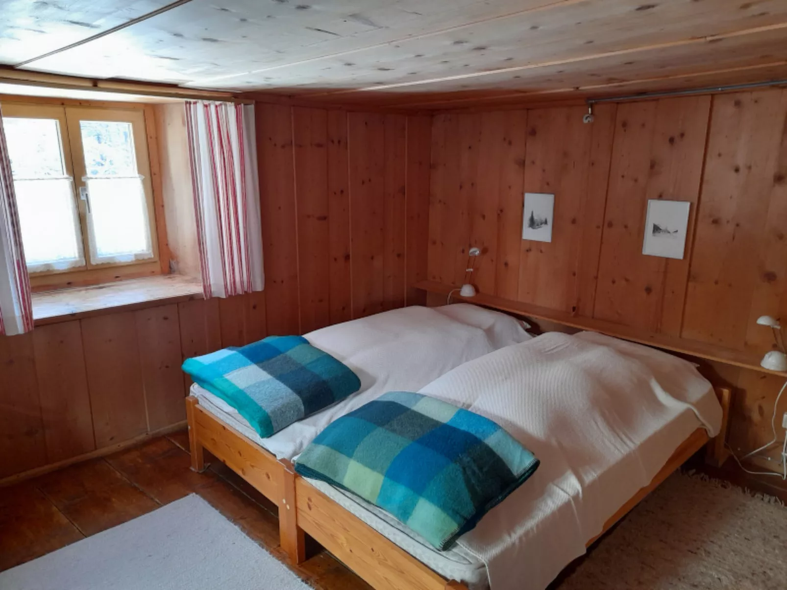 Ferienwohnungen Jörihus A&B, (Medels). - Inside