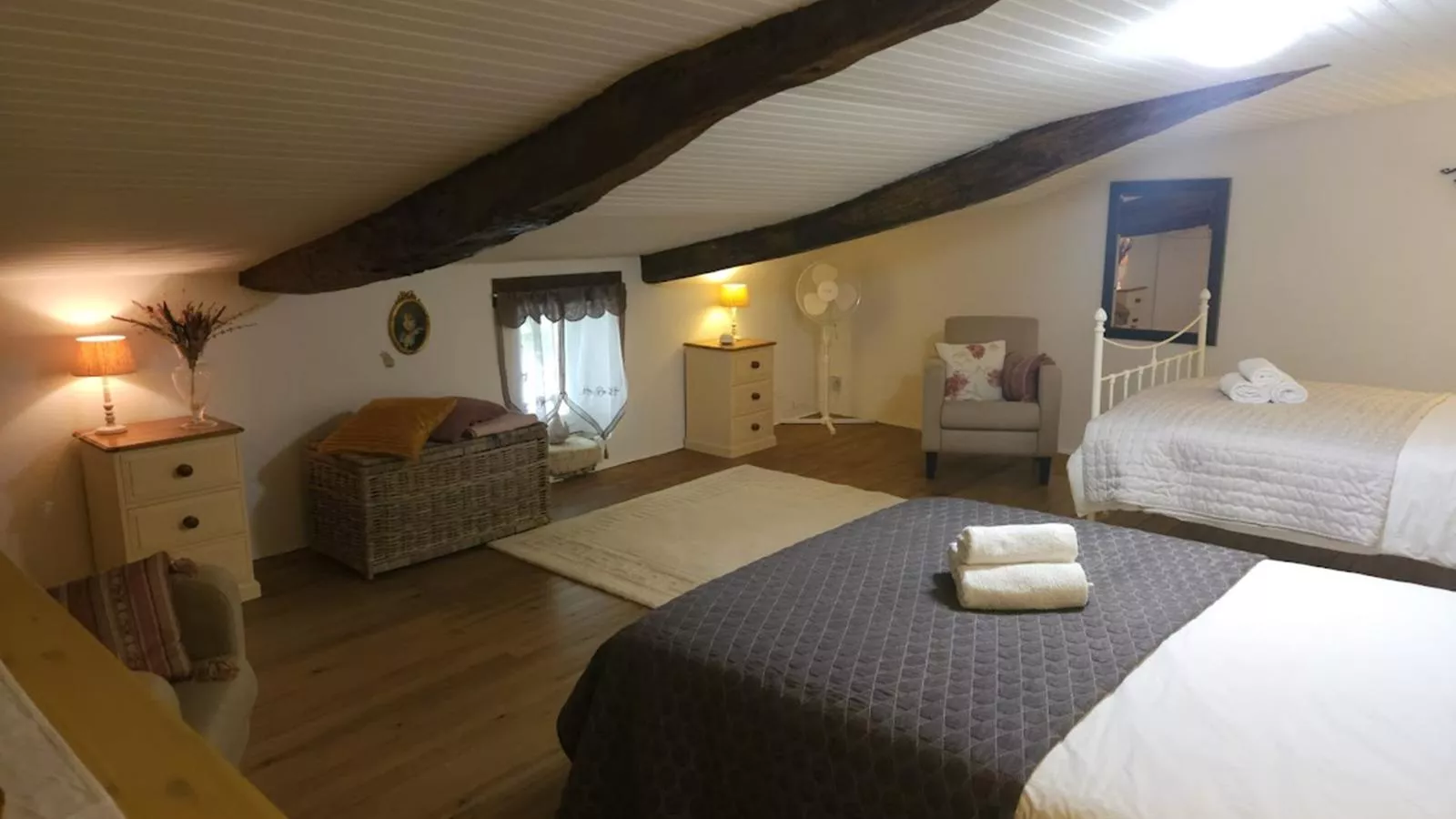 Le Bonheur - Bedroom