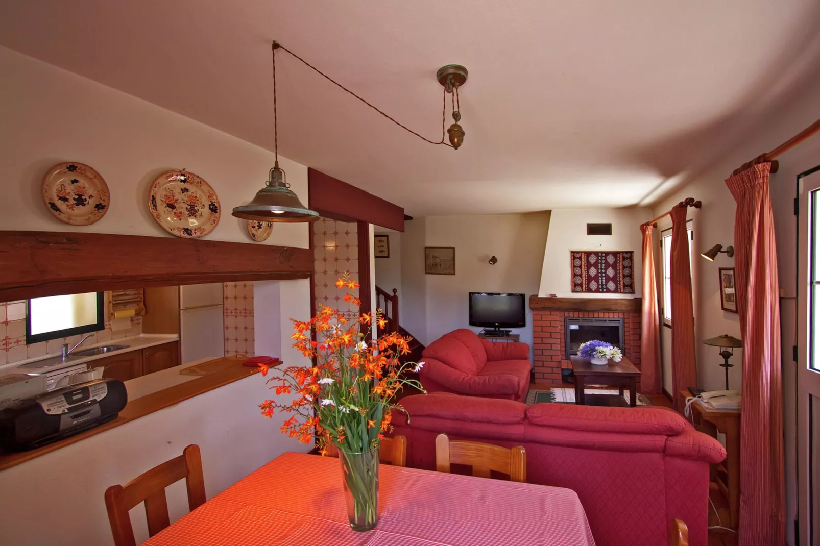 Quinta das Colmeias Cottage-Living room
